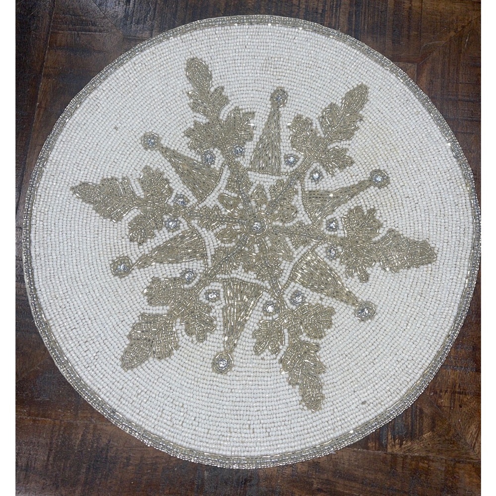 Max Studio Beaded Charger Placemat Centerpiece 15” Round White Silver Holiday